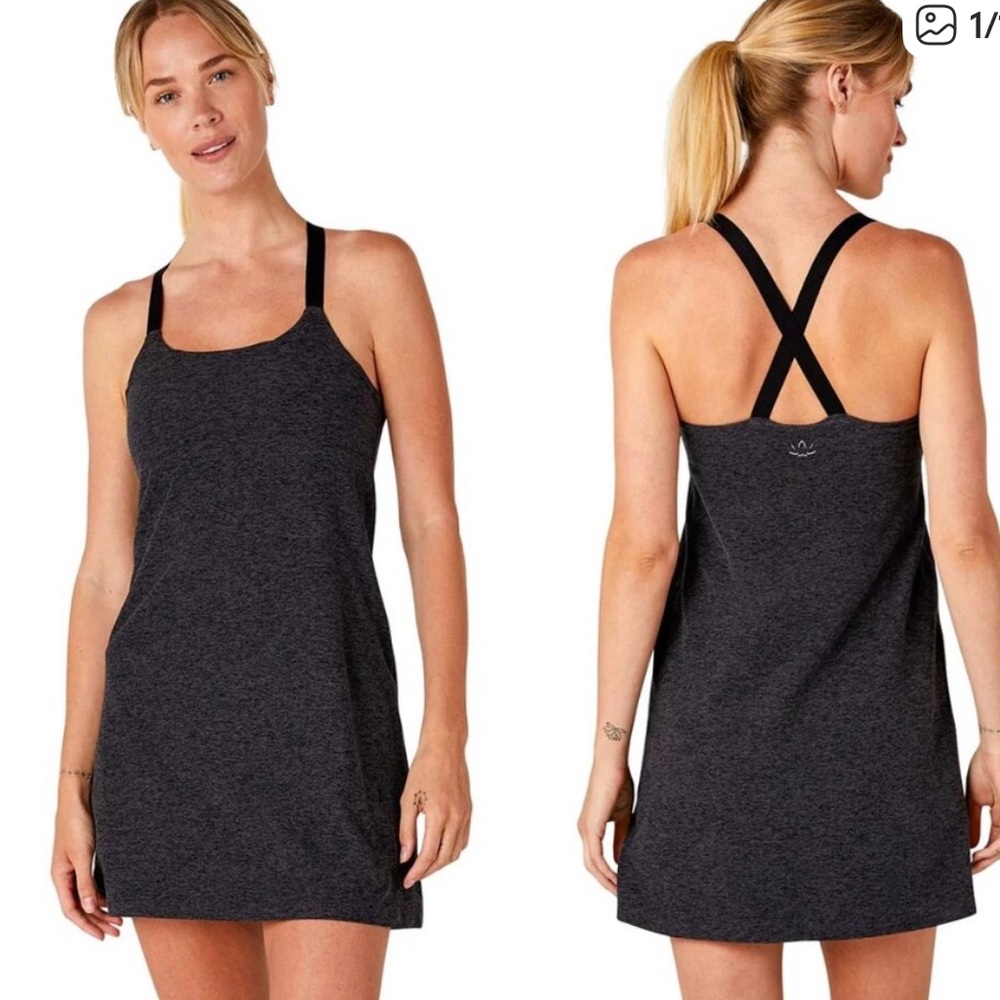 Beyond Yoga Black-gray athletic dress small